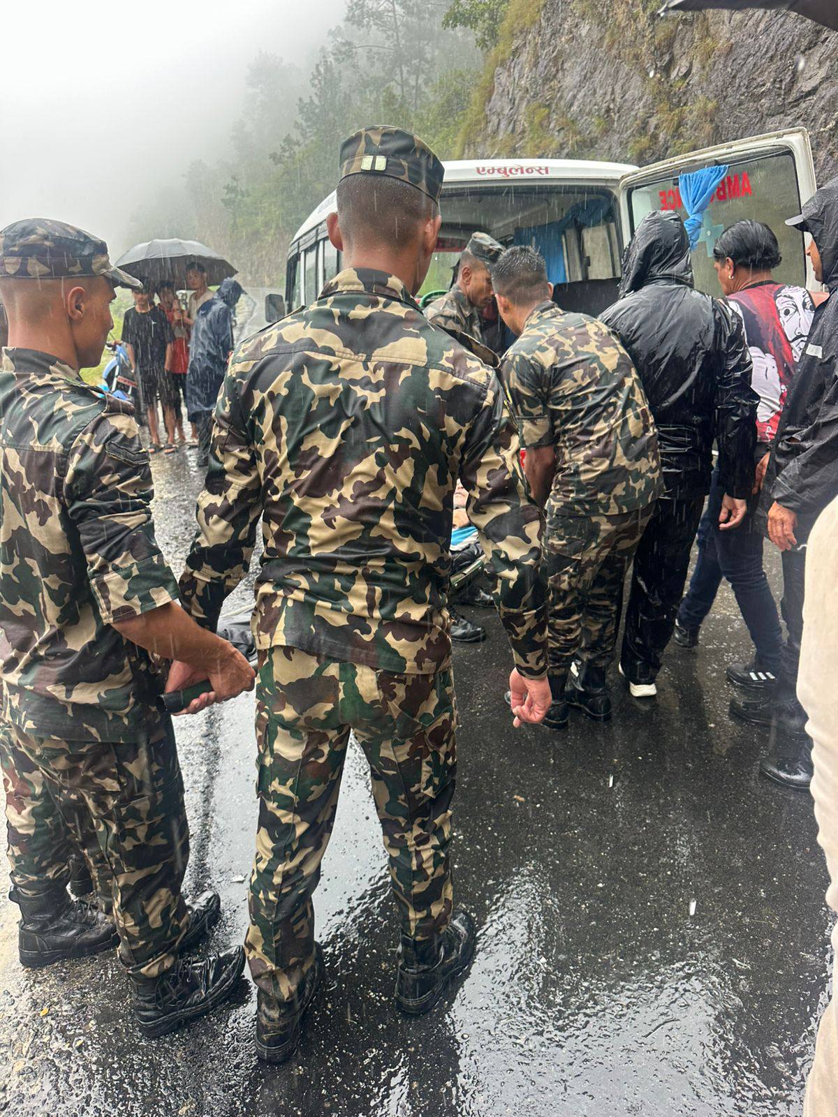 देशभर विपद् सतर्कता: पाँचथरमा बोलेरो दुर्घटना, १९ र २० गते नेपालभर सार्वजनिक बिदा घोषणा