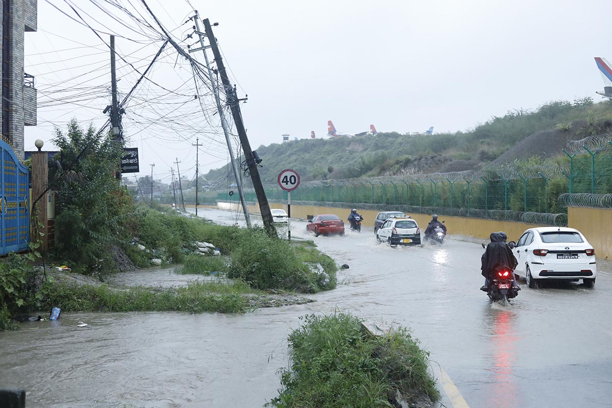 अविरल वर्षा र विपद् जोखिमबीच प्रधानमन्त्रीको सम्बोधन—”सुरक्षित रहनुस्, राज्य तपाईंहरुसँग छ”